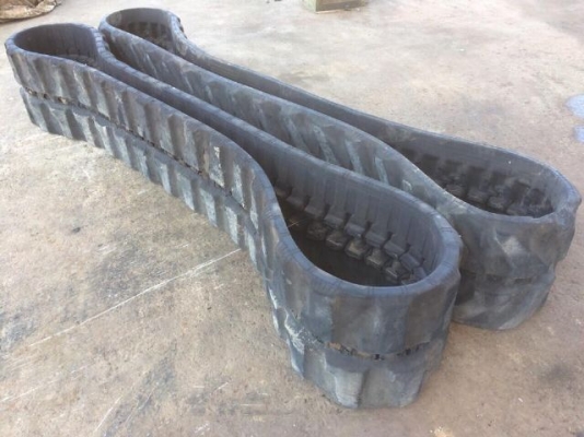 ขายแทรคยาง ใช้กับ รถขุด KOMATSU PC40/45/40MR นำเข้าจากญี่ปุ่น ติดต่อ 081-2990958/089-8368497 (เจ้าของขายเอง) ขายแทรคยาง ใช้กับ รถขุด KOMATSU PC40/45/40MR นำเข้าจากญี่ปุ่น ติดต่อ 081-2990958/089-8368497 (เจ้าของขายเอง)