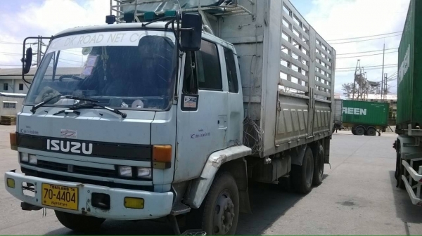 ขายรถบรรทุก 10 ล้อรั้วคอกเหล็ก ISUZU ROCKY 195 แรงม้า ราคา 650000