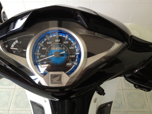 Wave125i โฉมล่าสุด ลายใหม่ สต๊าดมือ วิ่ง6000 ปี57 (ของแถม 4 รายการ) Wave125i โฉมล่าสุด ลายใหม่ สต๊าดมือ วิ่ง6000 ปี57 (ของแถม 4 รายการ)