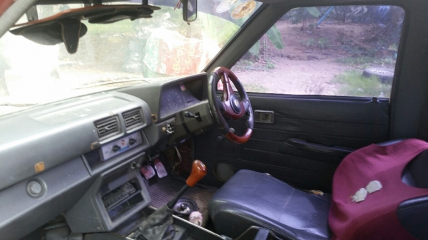 ฮีโร่ เจาะทะลุเป็นแวน เครื่องเดิมดีเซล 2L ขับได้เครื่องดี ทะเบียนขาดปี 56 ขาย 35,000 บาท ฮีโร่ เจาะทะลุเป็นแวน เครื่องเดิมดีเซล 2L ขับได้เครื่องดี ทะเบียนขาดปี 56 ขาย 35,000 บาท