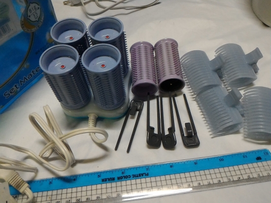 ลูกม้วนโรลแบบให้ความร้อนไร้สาย  KOIZUMI  แบบม้วนโรลผมเองได้ด้วยตัวเองใช้งานง่าย