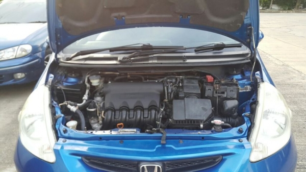 ขาย HONDA JAZZ 2005 สีน้ำเงิน เกียร์ออร์โต้ ไม่เคยติดแก๊ส