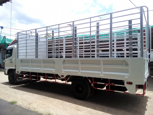 6 ล้อกลาง  *Euro.3*  HINO *ซีรีย์500*  FC9J  175 แรงม้า *คอมมอนเรว*  *ยาว 6.50 ม.*  รถสวยเดิม+สวยจริง * รถห้างแท้ * มีเล่มพร้อม*