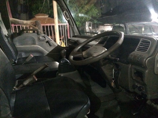 ขาย 6 ล้อ NPR-130 ยาว 5 เมตร