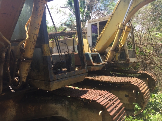 (มี2คัน)..PC120-3 เครื่องเดิมดี ปั้มเดิมดี ช่วงล่างสวย.โซ่ใหม่เต็ม ลอเลอร์ไม่แตก ใหม่.รถใช้งานได้ปรกติดี แค่จอดไว้เฉยๆ