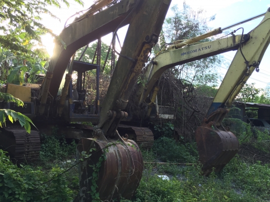 (มี2คัน)..PC120-3 เครื่องเดิมดี ปั้มเดิมดี ช่วงล่างสวย.โซ่ใหม่เต็ม ลอเลอร์ไม่แตก ใหม่.รถใช้งานได้ปรกติดี แค่จอดไว้เฉยๆ