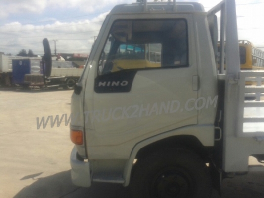 รถ 6 ล้อ HINO FB2W กระบะรั้ว  กระบะยาว 5 เมตร  120  แรงม้า