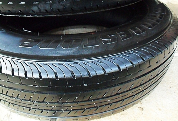 ยางกระบะขอบ15 บริดสโตน195-R15ลงพื้นปี14 (4เส้น 3,400บ) ยางกระบะขอบ15 บริดสโตน195-R15ลงพื้นปี14 (4เส้น 3,400บ)