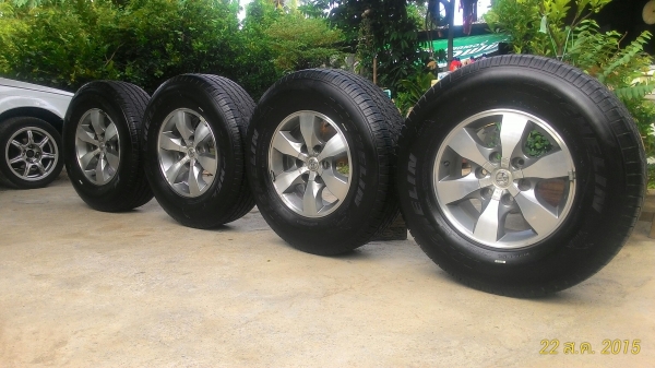 ขายล้อแม็กพร้อมยางขอบ16 ราคาถูก สนใจโทรคุยได้ครับ(ขายแล้ว)