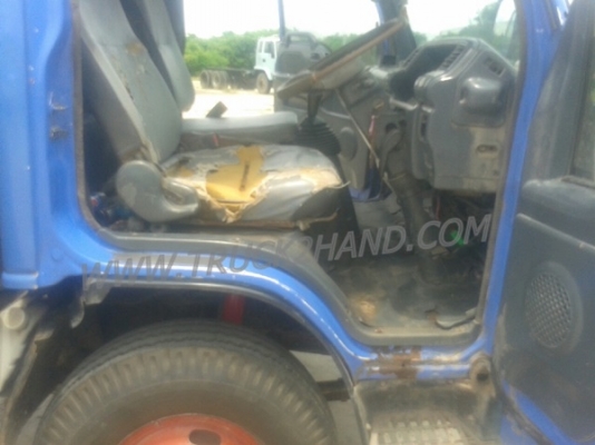 รถบรรทุก 6 ล้อ ISUZU NKR 120 แรงม้า เครื่อง 4HF1 ติดแก๊ส LPG