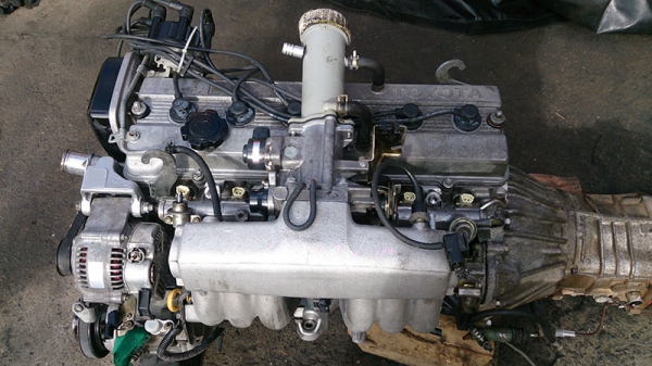 ขายเครื่องยนต์เบนซิน TOYOTA 1G พร้อมเกียร์แต่ง