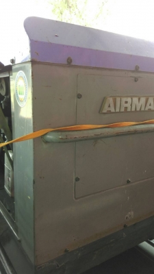 เครื่องเชื่อมภาคสนามพร้อมเครื่องปั่นไฟ Airman PDW300SN 300A 10KVA พร้อมใช้งาน สนใจโทร. 0914902228