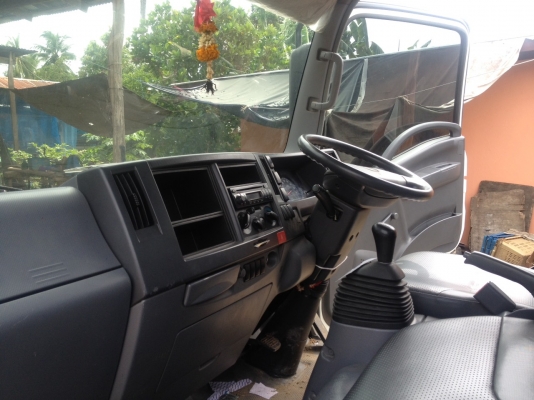 NLR 130 แรง ปี 2010   ราคา  550,000   บาท