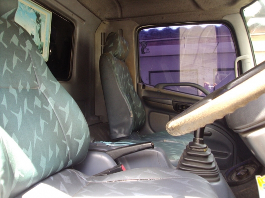 HINO เมก้า 150 แรง ยาว 5.50 เมตร รถตู้เย็น ปี 2006