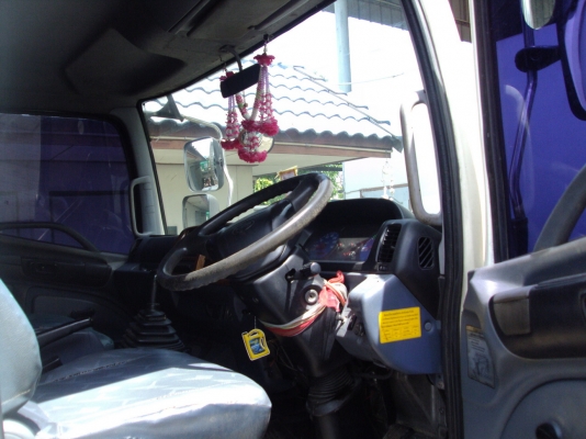 HINO เมก้า 150 แรง ยาว 5.50 เมตร รถตู้เย็น ปี 2006