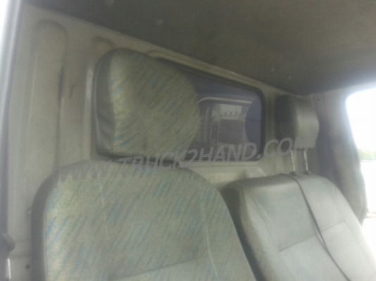 รถบรรทุก 4 ล้อ ตู้บรรทุก MITSUBISHI CANTER 90 แรงม้า