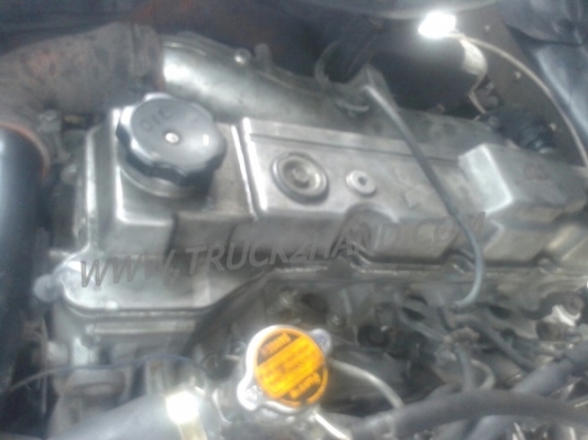 รถบรรทุก 4 ล้อ ตู้บรรทุก MITSUBISHI CANTER 90 แรงม้า