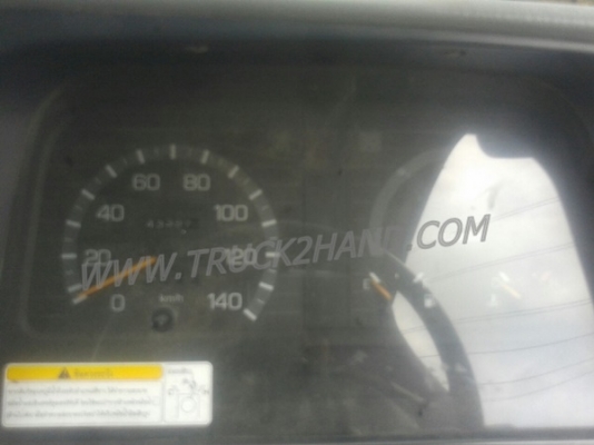 รถบรรทุก 4 ล้อ ตู้บรรทุก MITSUBISHI CANTER 90 แรงม้า