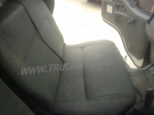 รถบรรทุก 4 ล้อ ตู้บรรทุก MITSUBISHI CANTER 90 แรงม้า