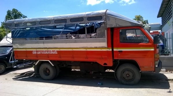 ขายรถบรรทุก 6 ล้อ ขายรถบรรทุก 6 ล้อ