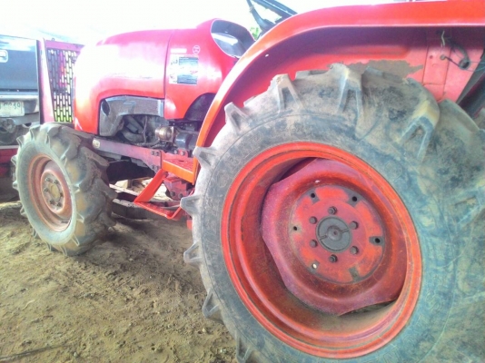 KUBOTA L3608 พร้อมดันหน้าและผานหลัง ราคา 285,000 สนใจ 0818618678
