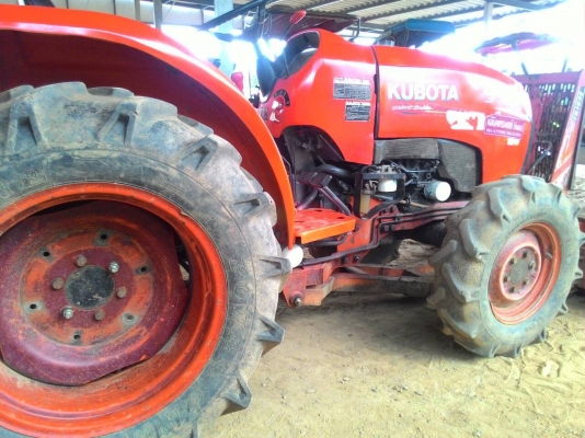 KUBOTA L3608 พร้อมดันหน้าและผานหลัง ราคา 285,000 สนใจ 0818618678
