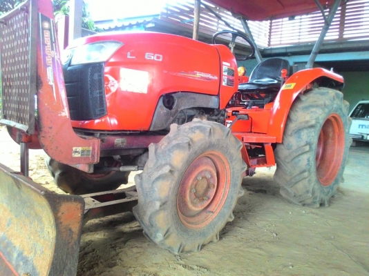 KUBOTA L3608 พร้อมดันหน้าและผานหลัง ราคา 285,000 สนใจ 0818618678