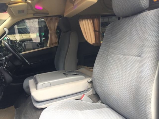 โทร0877758887นางเบสท์รถตู้ท่าพระขายรถตู้ออโต้ติดแกดLPG. แต่งวีไอพีเบาะสามแถว