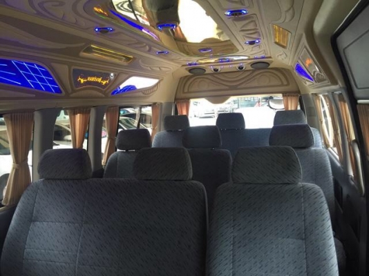 โทร0877758887นางเบสท์รถตู้ท่าพระขายรถตู้ออโต้ติดแกดLPG. แต่งวีไอพีเบาะสามแถว