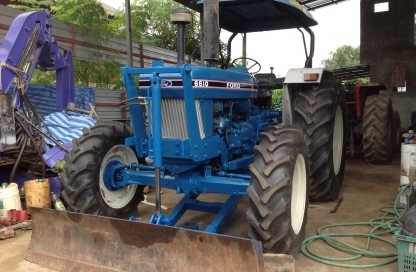 ขายรถไถฟอร์ด FORD 6610 4wd คานหน้า ZF335 เกียร์มือ ขายรถไถฟอร์ด FORD 6610 4wd คานหน้า ZF335 เกียร์มือ