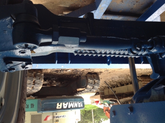 ขายรถไถฟอร์ด FORD 6610 4wd คานหน้า ZF335 เกียร์มือ ขายรถไถฟอร์ด FORD 6610 4wd คานหน้า ZF335 เกียร์มือ