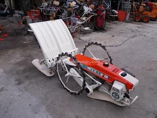 รถปลูกข้าวดำนาแบบเดินตาม KUBOTA  NS300 รหัสสินค้า : 80802995  Line ID: nihonmono หรือเพิ่มเติมไดที่ www.nihonmono.com