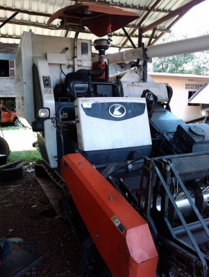 ขายรถเกี่ยวข้าว DC95 พร้อมพ่วงลาก ราคามาคุยกันได้ 087 5224624