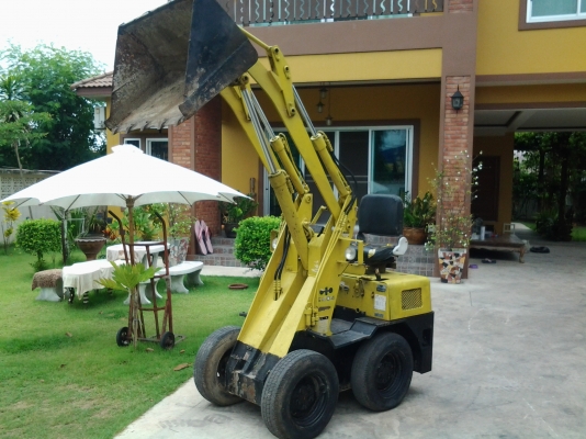 ขายรถตักเล็ก Komatsu SK04 เก่านอก ตามสภาพ