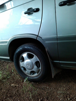 ขายรถตู้Benz MB104 ราคา150000บาท ติดต่อ 087 5224624