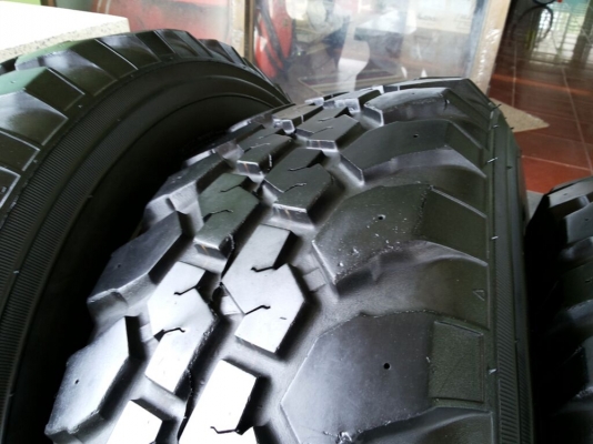 ยาง MUD MAXXIS BUCKSHOT 265/75/16 ปี 2013