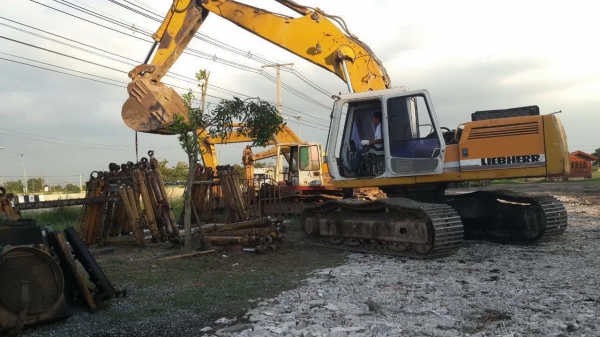 ขาย LIEBHERR 934สภาพสวยพร้อมใช้ ราคาต่อรองได้ ติดต่อได้ที่คุณ อ๊อฟ พิจิตร 086-737-9991 ขาย LIEBHERR 934สภาพสวยพร้อมใช้ ราคาต่อรองได้ ติดต่อได้ที่คุณ อ๊อฟ พิจิตร 086-737-9991