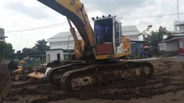 ขาย LIEBHERR 934สภาพสวยพร้อมใช้ ราคาต่อรองได้ ติดต่อได้ที่คุณ อ๊อฟ พิจิตร 086-737-9991 ขาย LIEBHERR 934สภาพสวยพร้อมใช้ ราคาต่อรองได้ ติดต่อได้ที่คุณ อ๊อฟ พิจิตร 086-737-9991