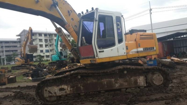 ขาย LIEBHERR 934สภาพสวยพร้อมใช้ ราคาต่อรองได้ ติดต่อได้ที่คุณ อ๊อฟ พิจิตร 086-737-9991 ขาย LIEBHERR 934สภาพสวยพร้อมใช้ ราคาต่อรองได้ ติดต่อได้ที่คุณ อ๊อฟ พิจิตร 086-737-9991