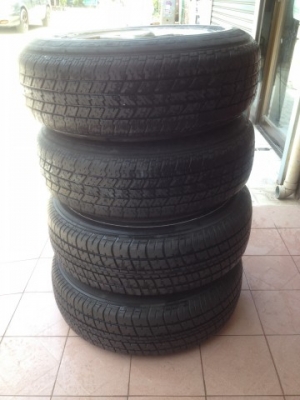 ล้อซี่ลวด อเมกา เเท้ขอบ14ติดยางขอบขาวของเก่าญี่ปุ่นสภาพสวยตามรูปครับ