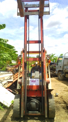 ขาย Forklift Nissan ขนาด 2.5 ตัน เบนซิน ติดต่อ 092-315-8787 กอล์ฟ
