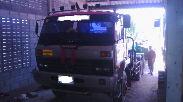 ขายหัวลากNISSAN 290hp พร้อมหางโรเบท3คาน สภาพพร้อมใช้ต่อรองได้ ติดต่อได้ที่คุณ อ๊อฟ พิจิตร 086-737-9991