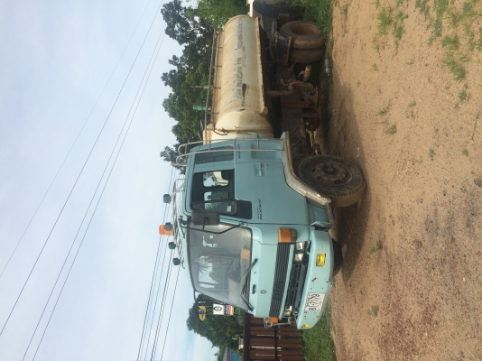 ขายรถนำ้ราคาถูก