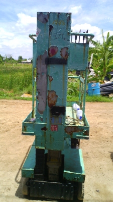 ขาย เมนลิฟท์ ความสูง 2.7 เมตร สภาพพร้อมใช้งาน ติดต่อ 092-315-8787 กอล์ฟ