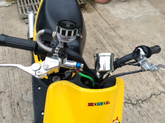 Honda Dio zx af35 หนีไปอยู่เมืองกรุงครับ Honda Dio zx af35 หนีไปอยู่เมืองกรุงครับ