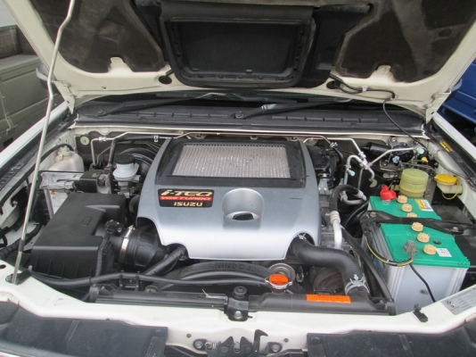 ขาย Isuzu Mu7 รุ่นพรีโม่ 4x2 3.0VGS AT ปี09.