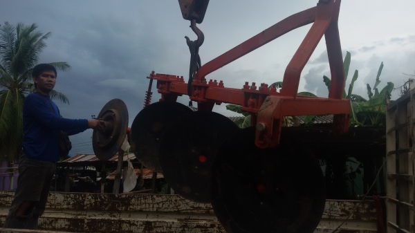 ขายผาน3ไบ24นิ้ว คานหน้า3 ของคูโบต้า อยู่ วังบัว คลองขลุง กำแพงเพชร  ราคา38000บาท  สนใจสอบุถามได้ที่081 3655997 อ๋าพร  พาเจริญ  ราคาต่อรองได้อีกนะครับ