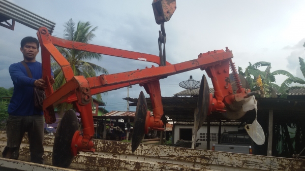 ขายผาน3ไบ24นิ้ว คานหน้า3 ของคูโบต้า อยู่ วังบัว คลองขลุง กำแพงเพชร  ราคา38000บาท  สนใจสอบุถามได้ที่081 3655997 อ๋าพร  พาเจริญ  ราคาต่อรองได้อีกนะครับ