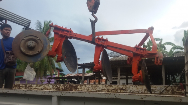 ขายผาน3ไบ24นิ้ว คานหน้า3 ของคูโบต้า อยู่ วังบัว คลองขลุง กำแพงเพชร  ราคา38000บาท  สนใจสอบุถามได้ที่081 3655997 อ๋าพร  พาเจริญ  ราคาต่อรองได้อีกนะครับ