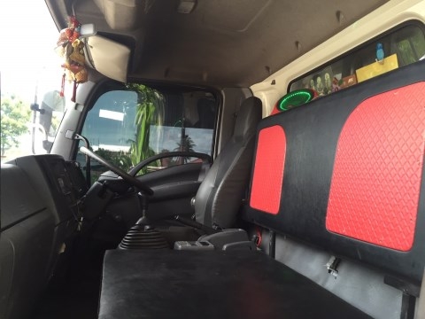 FRR  210  ปี54  วิ่งมา120,000 กม.   ราคา  1,050,000  บาท